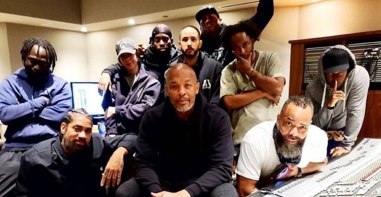 Dr Dre est de retour au studio et semble préparer Détox ! (Photo)
