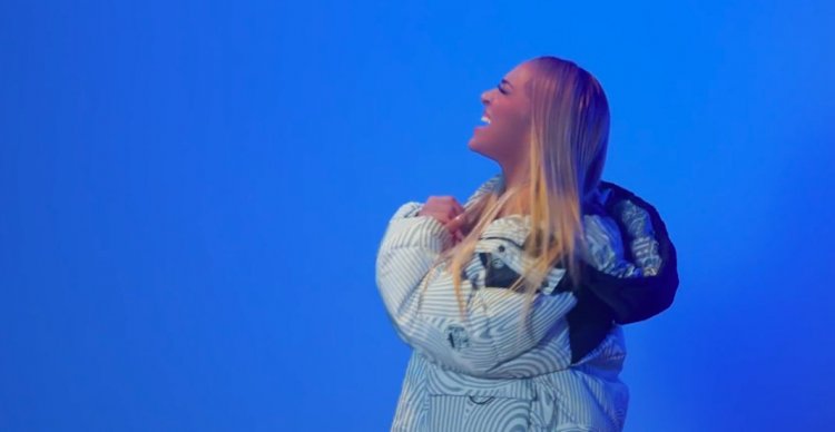 Nesly – Joli bébé Remix