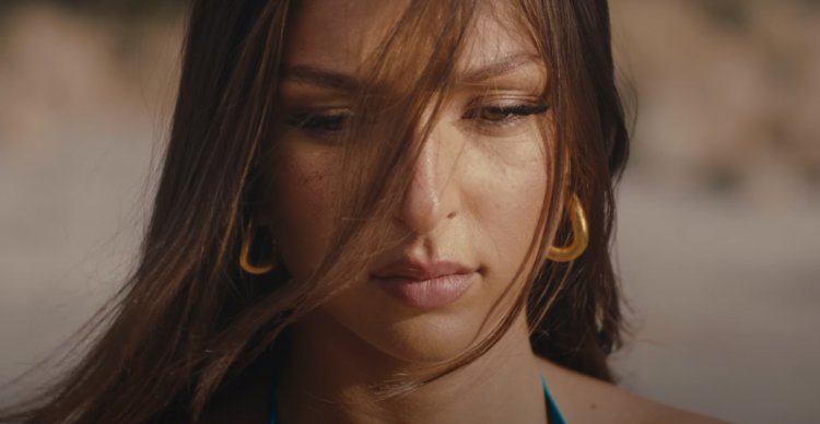 Eva nous cause de l’Amour Impur !