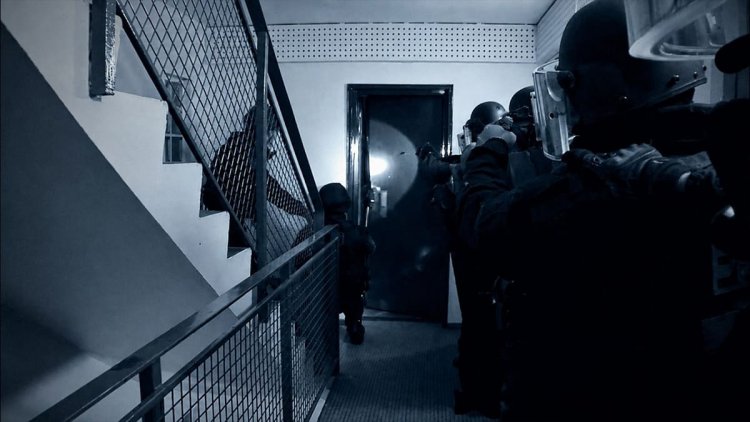 Niaks assombrit l’été avec le clip « Mal luné »