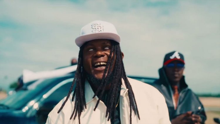 Soul Brova invite Tenor sur « Venez Voir » et accélère son ascension